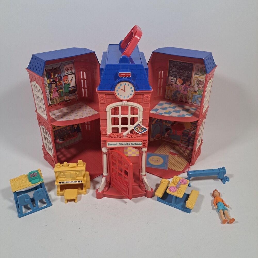 2002 Fisher Price SWEET STREETS SCHOOL Folding House Loving Family Playset